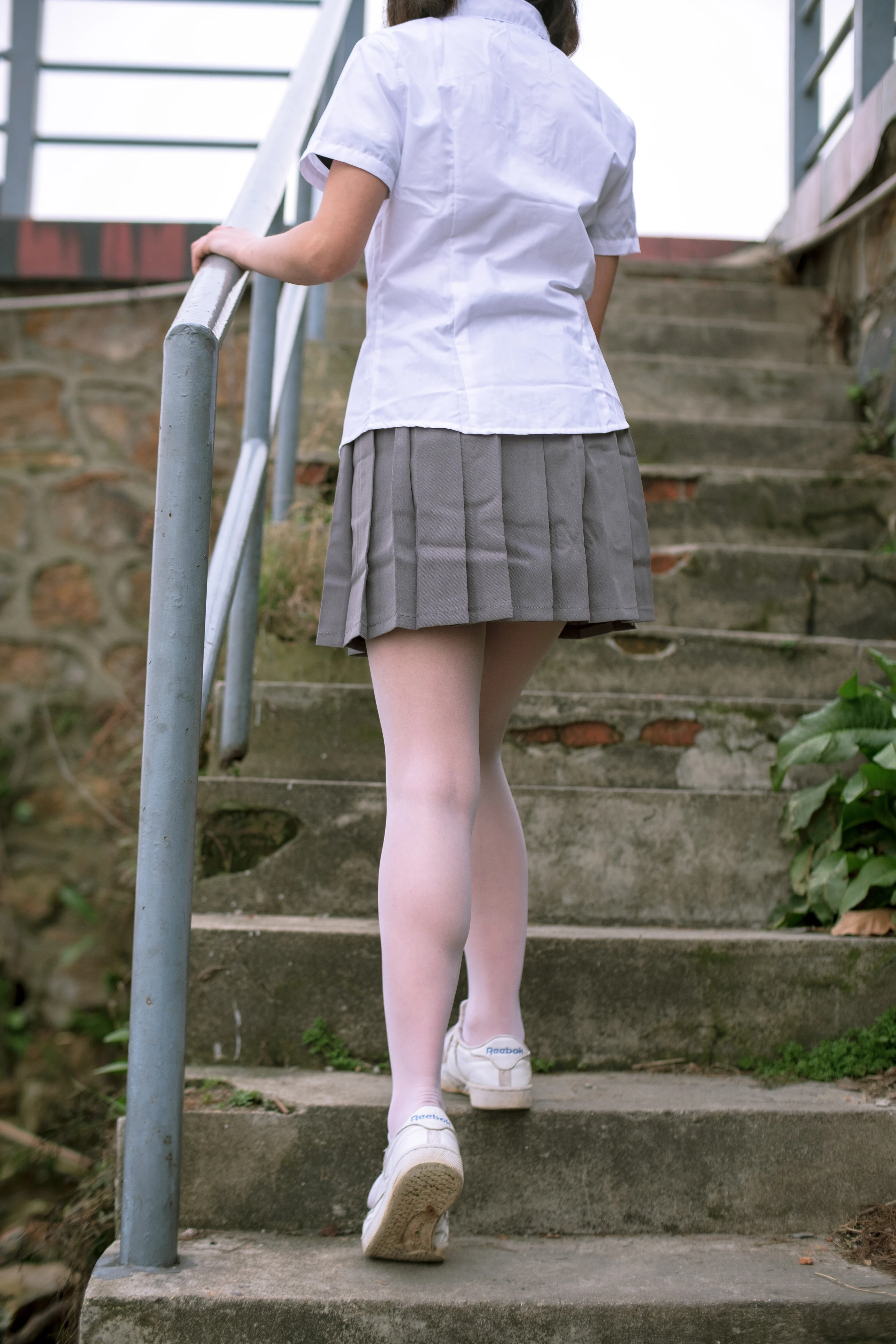 森萝财团 [BETA-014] 学生妹的外拍写真 [85P]插图2